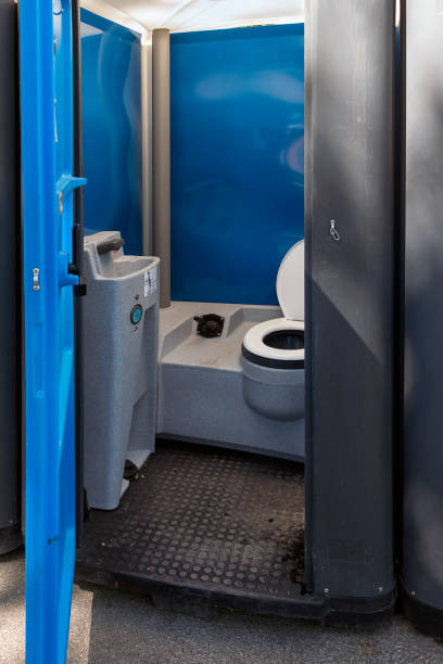 Best Luxury portable toilet rental  in Warrenton, MO